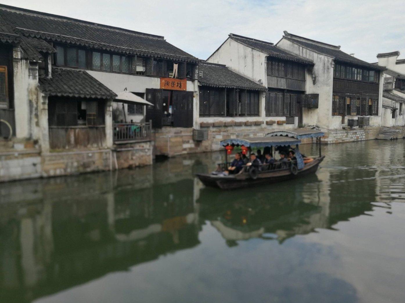 《五福临门》开机仪式,结果现场于正当场发疯